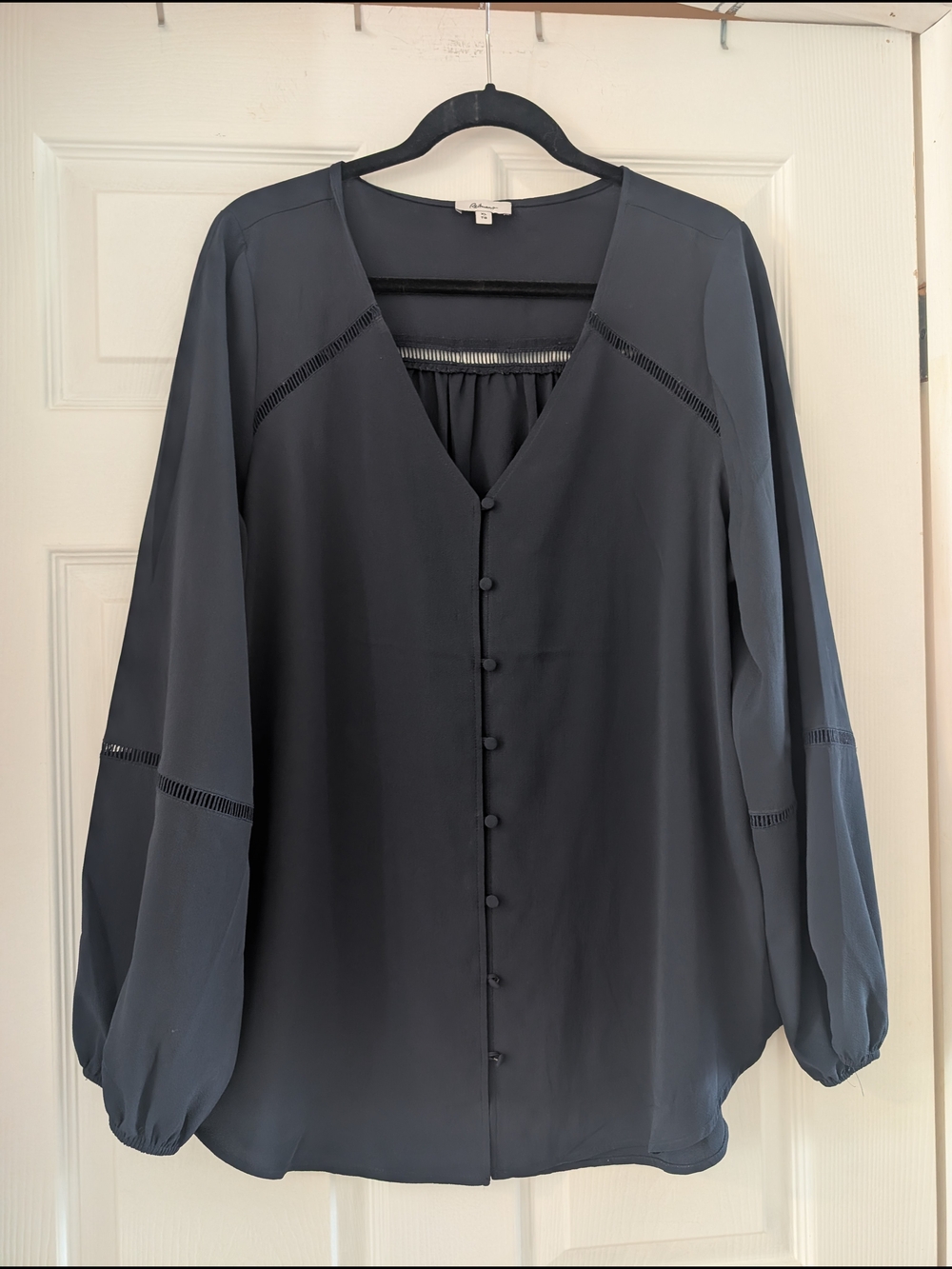 Reitmans Navy Button-Front V-Neck Blouse